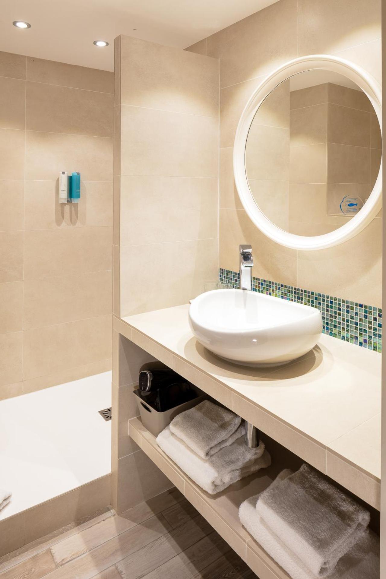 Hotel Residence Les Medes Поркероль Екстер'єр фото