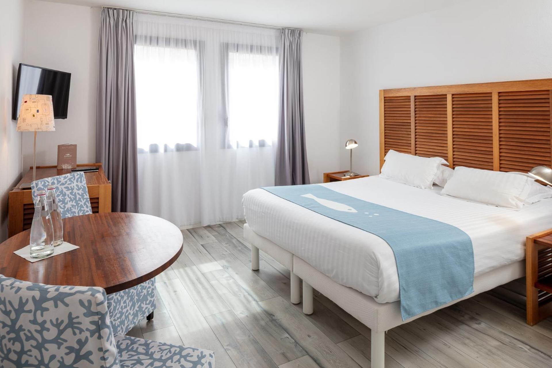 Hotel Residence Les Medes Поркероль Екстер'єр фото